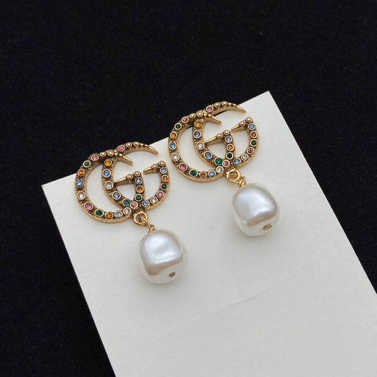 Gucci Earrings – Chic & Timeless