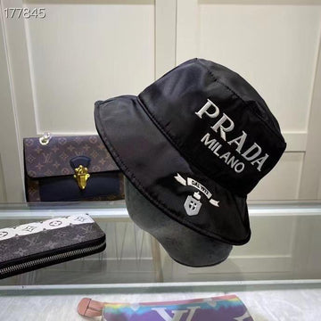 Prada Milano Hat – Timeless & Sophisticated