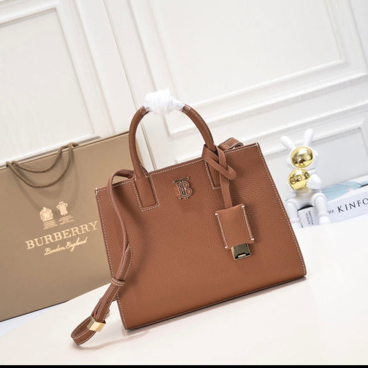 Burberry TB Tote – A Statement of Elegance