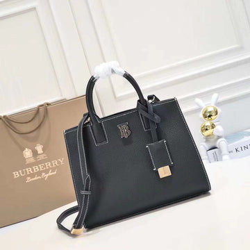 Burberry TB Tote – A Statement of Elegance