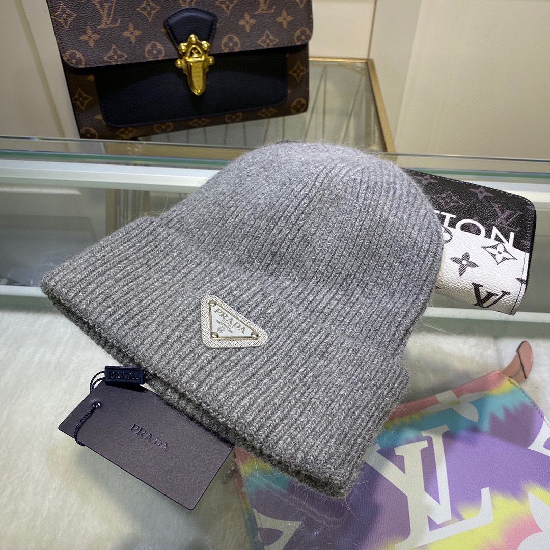 Prada Cashmere Beanie – Timeless Luxury