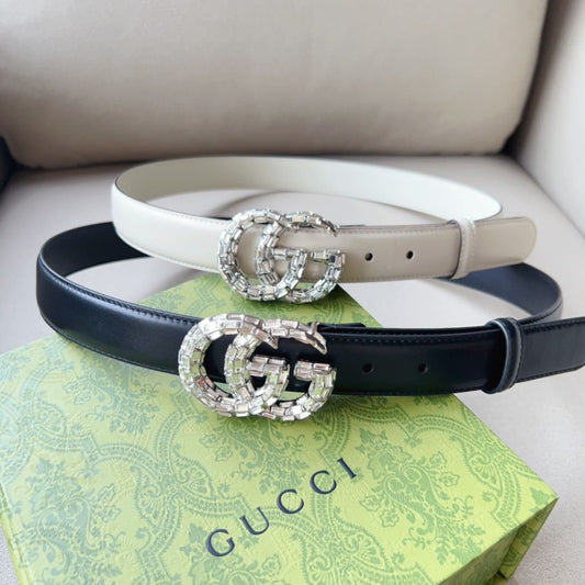 Gucci Fashion Belt – Reversible Leather with Dazzling Buckle