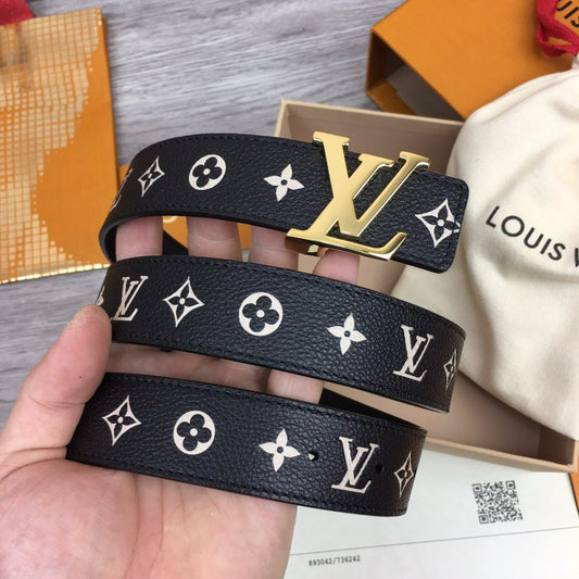 Louis Vuitton Signature Monogram Belt – Two-in-One Style